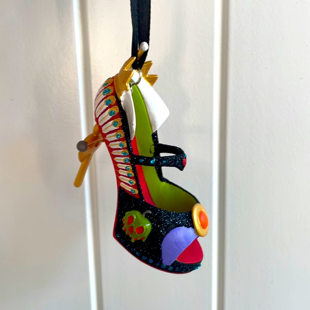 Authentic Disney’s The Evil Queen heel ornament